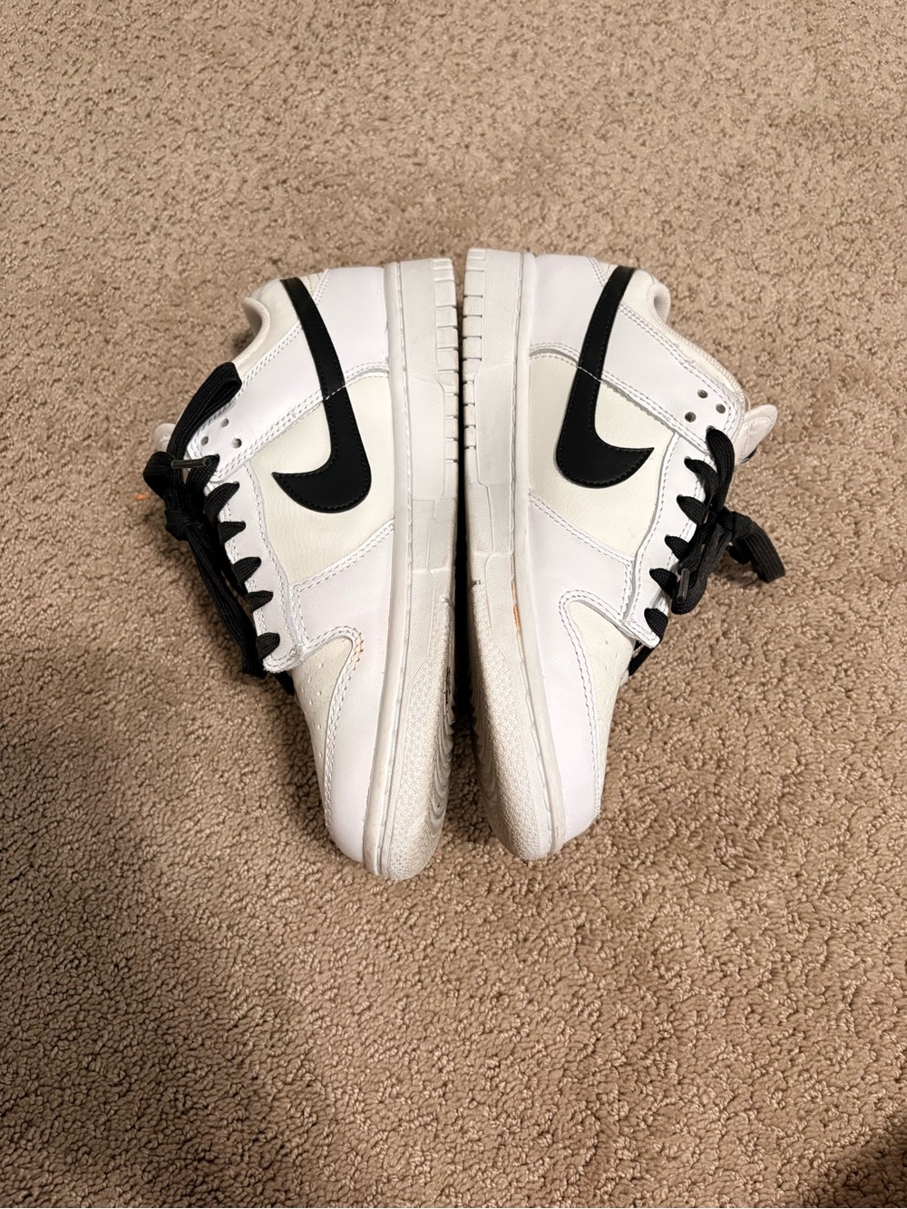 Nike Dunk Low ‘Reverse Panda’ - Picture 3 of 5